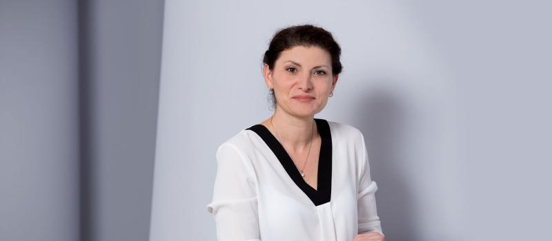 Selima Aljimi: Doctor's assistant